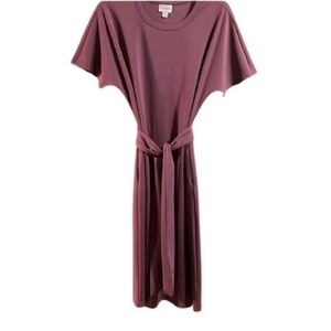 #227 NWT LuLaRoe Medium Marly dress